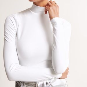 Abercrombie white turtle neck
